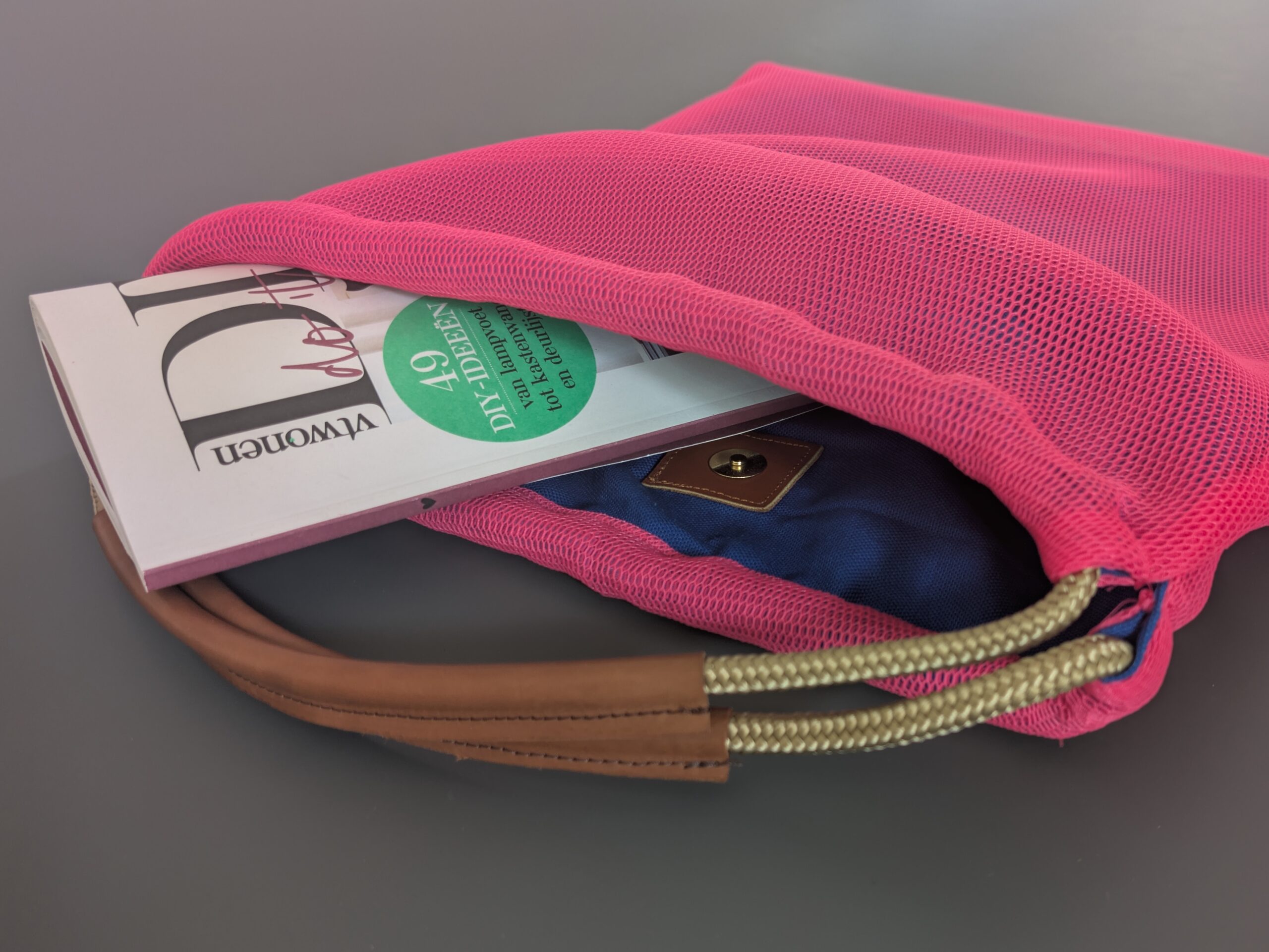 Tas-3dmesh-roze-blauw-lig